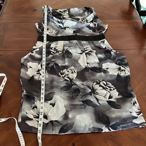 H&M Gray Floral Print Satin Dress Womans Size 10 Pockets Office Dressy Cocktail - Picture 9 of 10